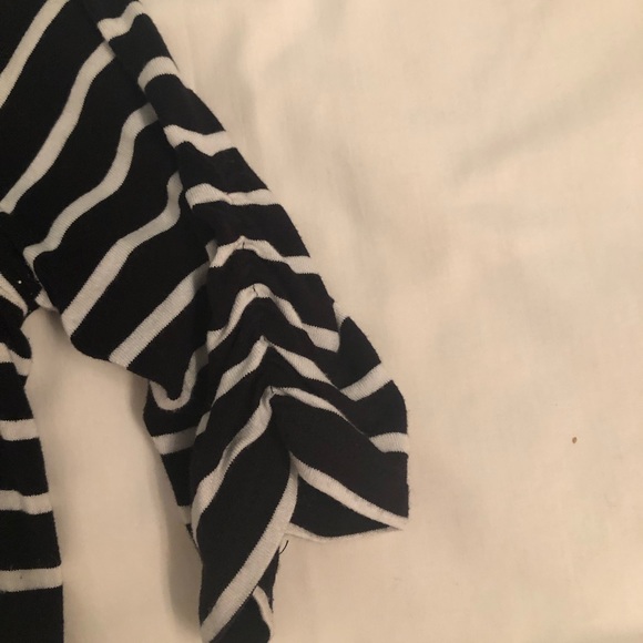 WHITE HOUSE BLACK MARKET STRIPPED TOP - Picture 3 of 5